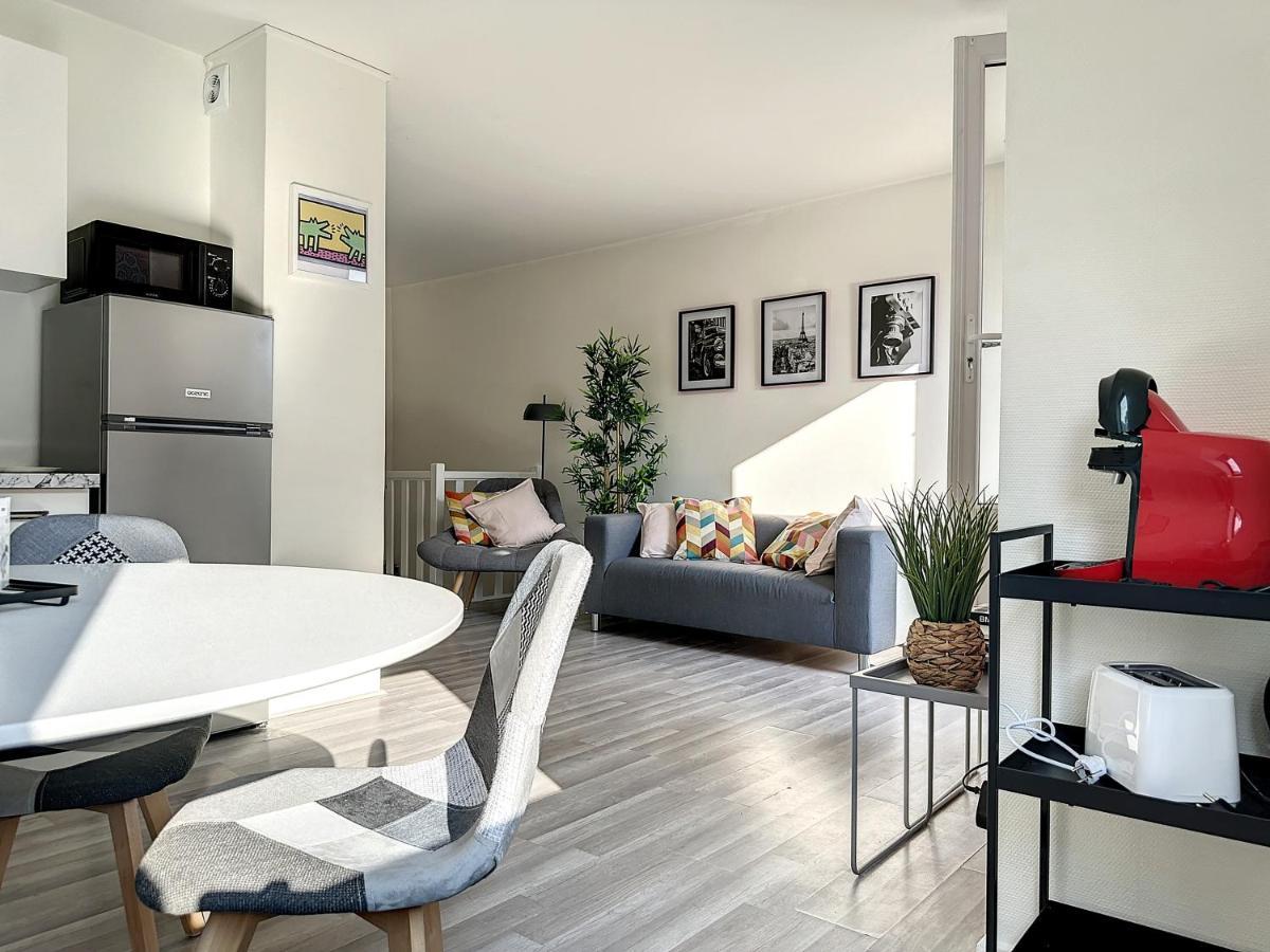 Charmant Appartement Avec Terrasse Parking Ispagnac ภายนอก รูปภาพ