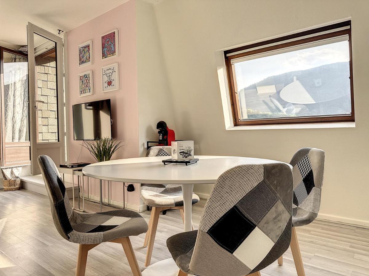 Charmant Appartement Avec Terrasse Parking Ispagnac ภายนอก รูปภาพ