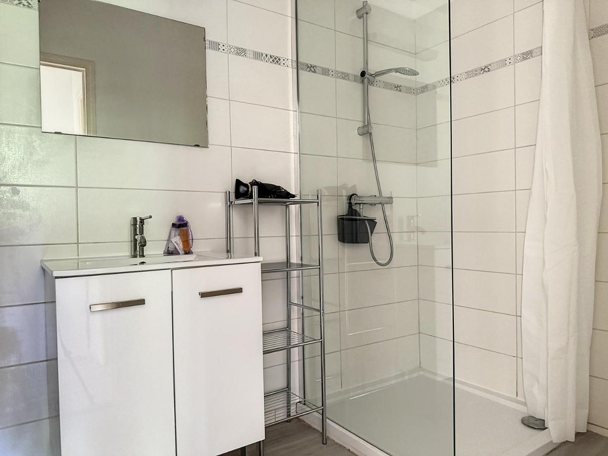 Charmant Appartement Avec Terrasse Parking Ispagnac ภายนอก รูปภาพ